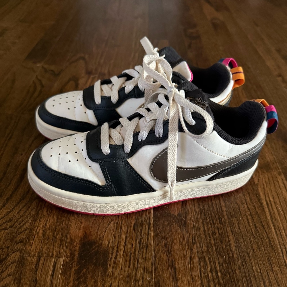 Nike Court Borough 2 SE Low Summit White Pink Prime - 3.5 Youth - EUC